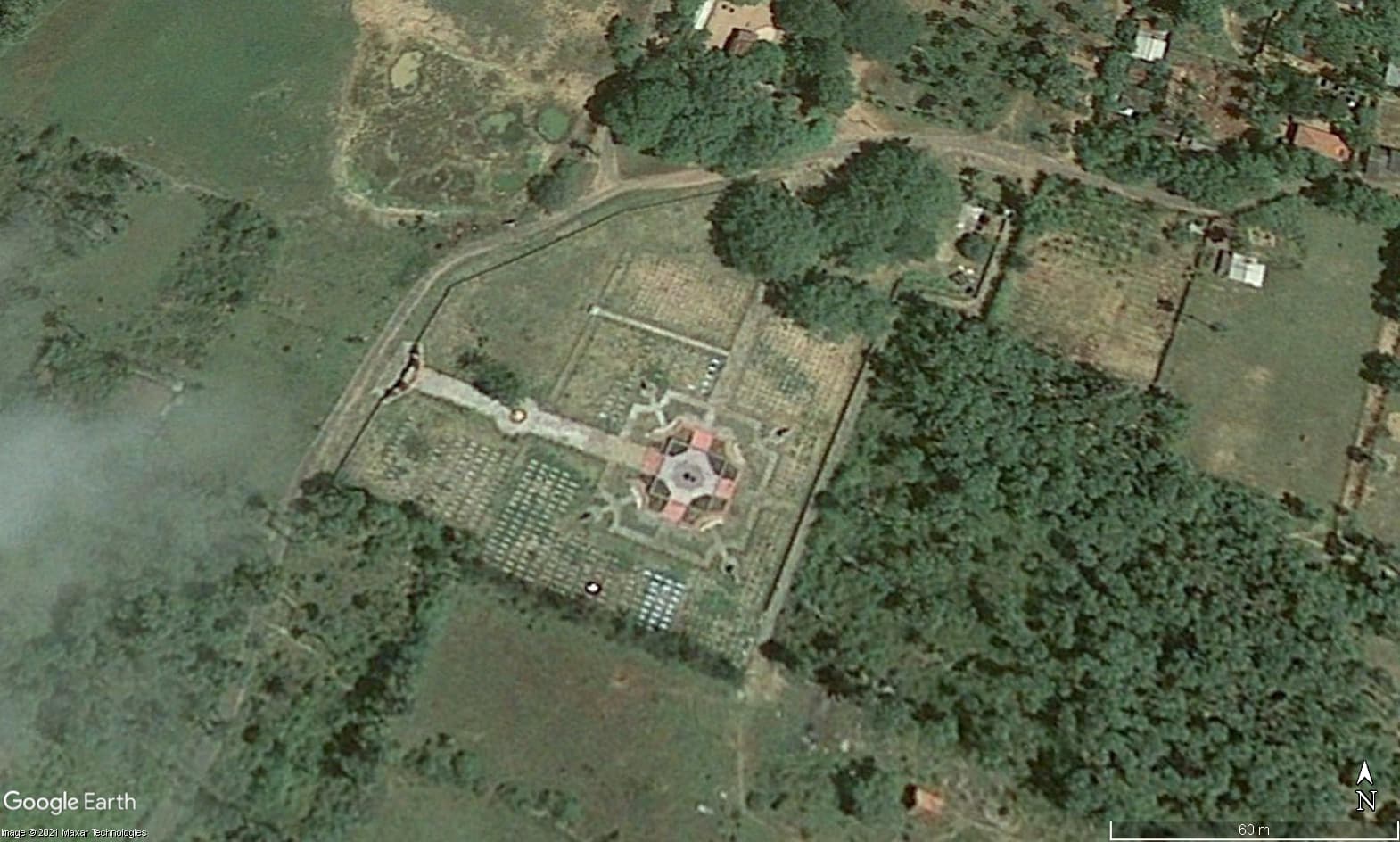 Ellankulam Thuyilum Illam — before the occupation